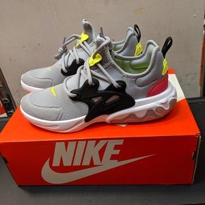 Nike react persto(Youth Size 7 & women US 8.5)